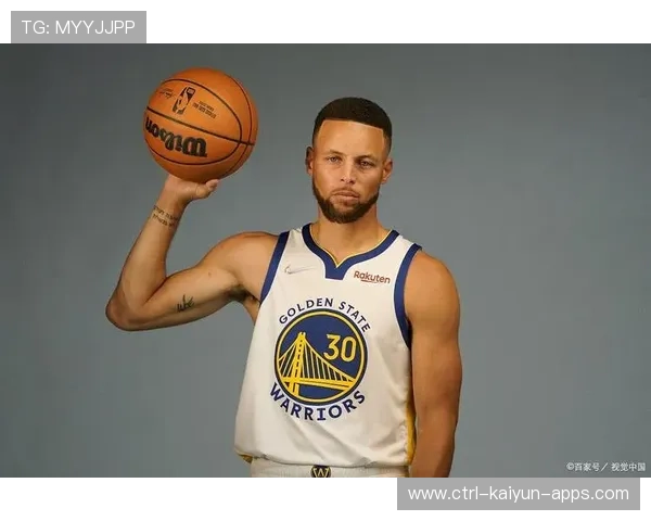 库里在媒体前回忆青少年时代，励志故事感动人心