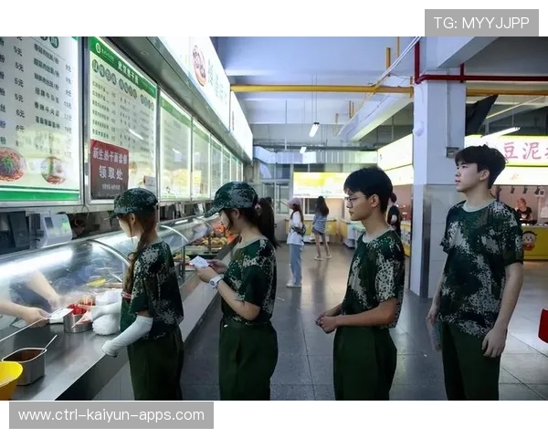 自愿买套餐成强制？新生入学收费方式引发热议，学校办的套餐回家能取消吗