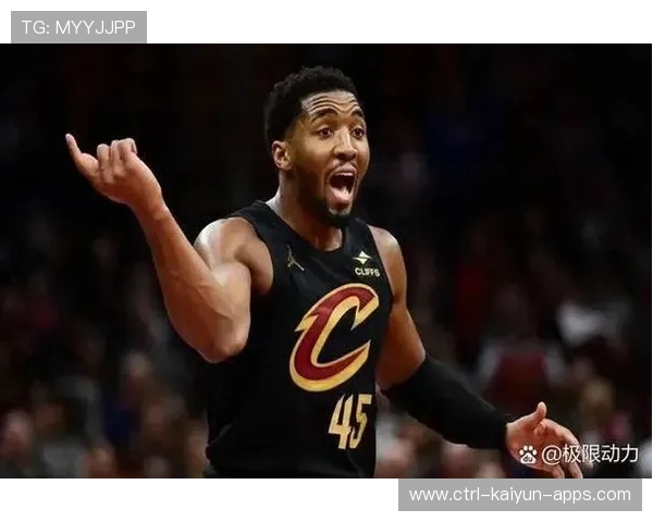 雄鹿板凳深度惊人，替补球员多点开花，雄鹿扳平